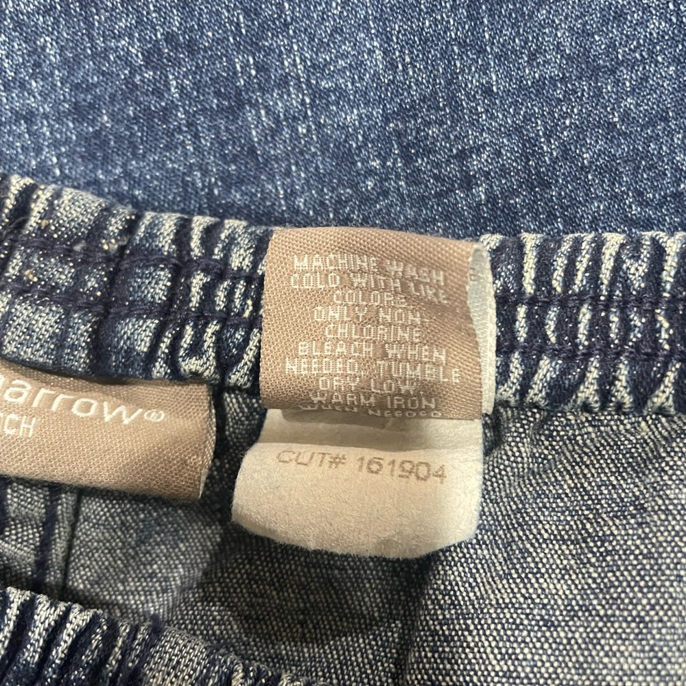 Croft & Barrow Blue Cropped Pants - Picture 4 of 8
